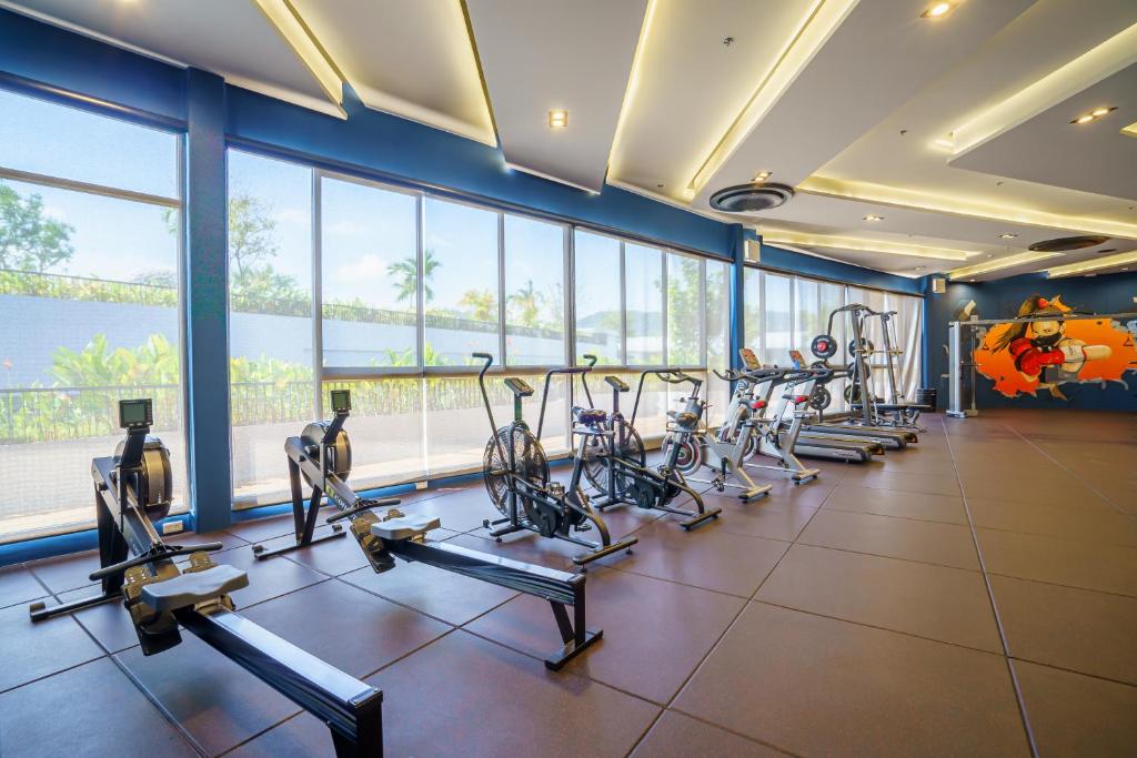 O centro de fitness e/ou as comodidades de fitness de HOMA Phuket Town