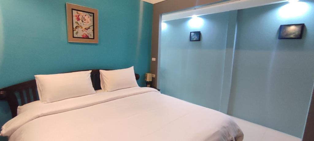 Q Zone Boutique House - 8