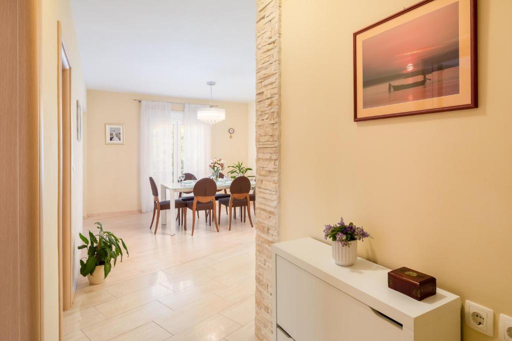 Exclusive Center Apartments - 9