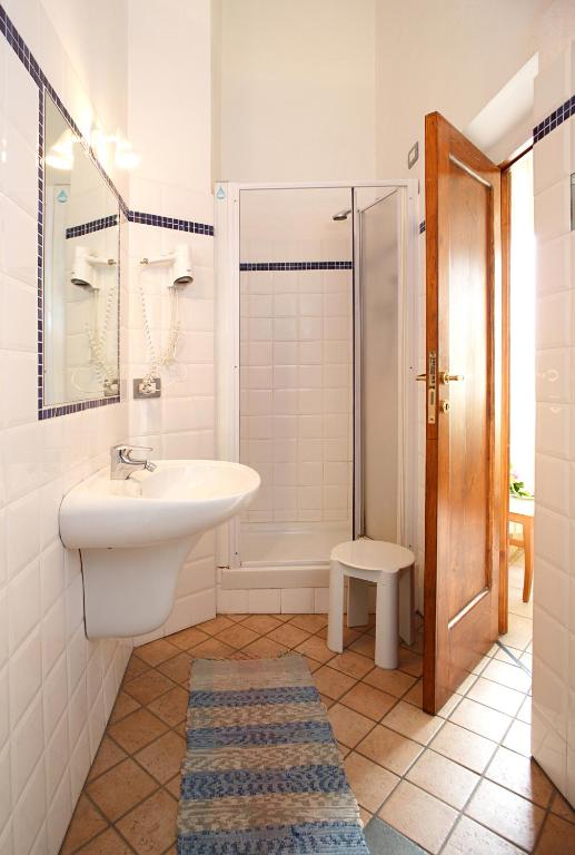 Kupaonica u objektu Hotel Del Borgo