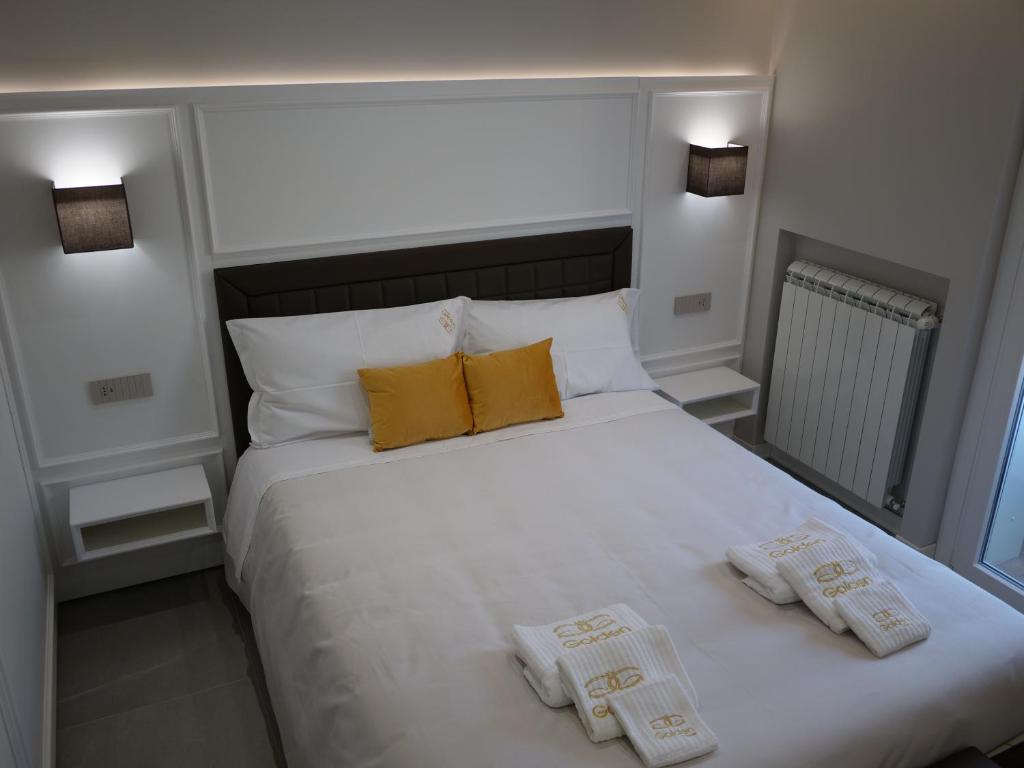 Golden Residence - Deluxe Room