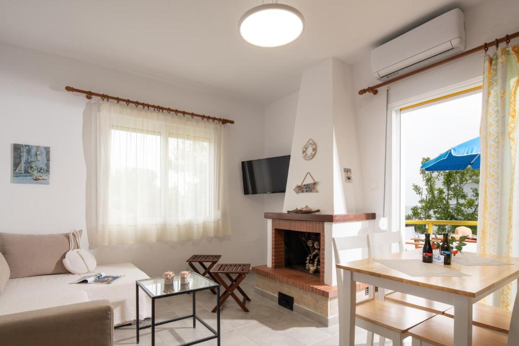 TV a/nebo společenská místnost v ubytování CN Studio-Apartment