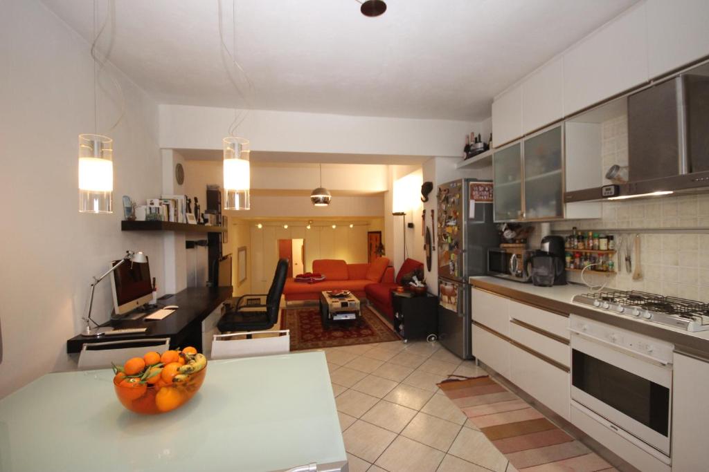 Kuchyňa alebo kuchynka v ubytovaní Bali Loft Savona Albissola