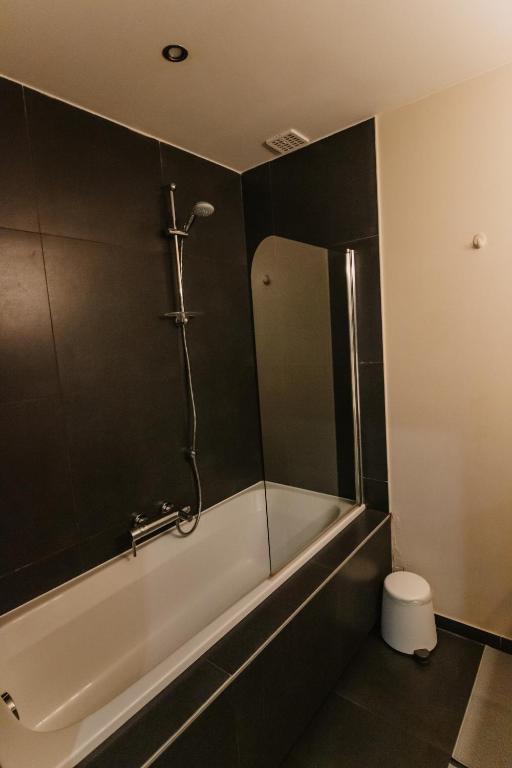 Central and Cozy in Brussels - Resim 32