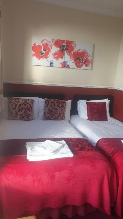 All Seasons Guest House - Superior Family Room