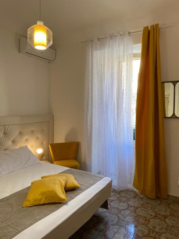 Postel nebo postele na pokoji v ubytování BIANCA ROOMS