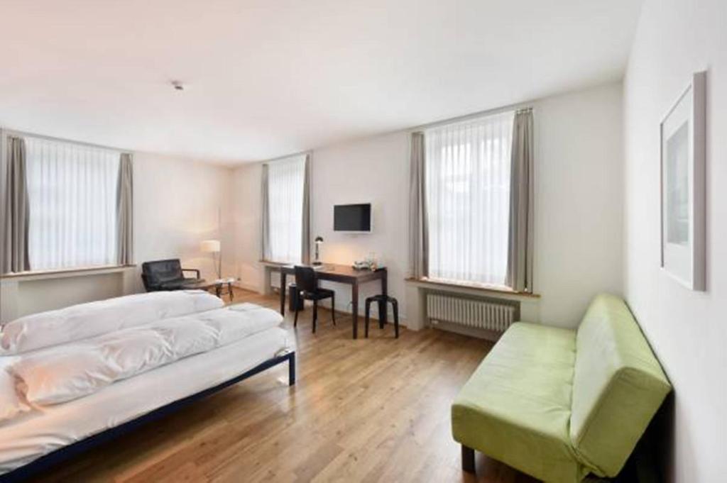 Hotel im Schlosspark - Resim 35