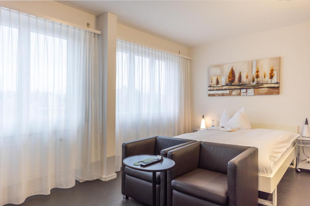 Posezení v ubytování Hotel Bären Niederscherli