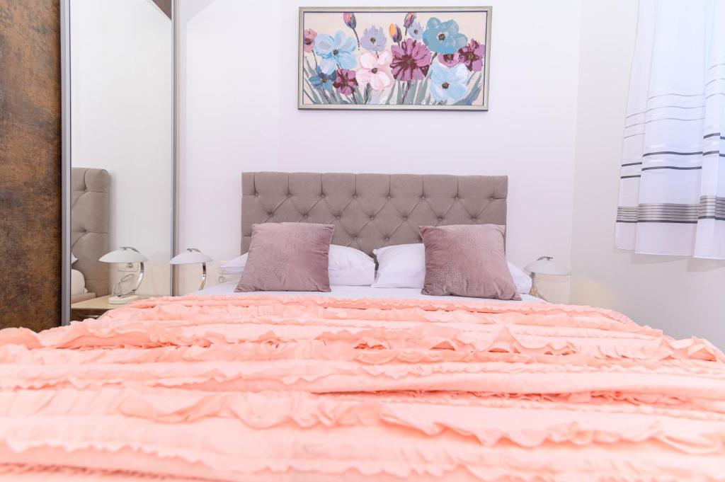 Fotografia z galérie ubytovania Luxury 90 m2 apt w balcony & spectacular sea view v Trogiri