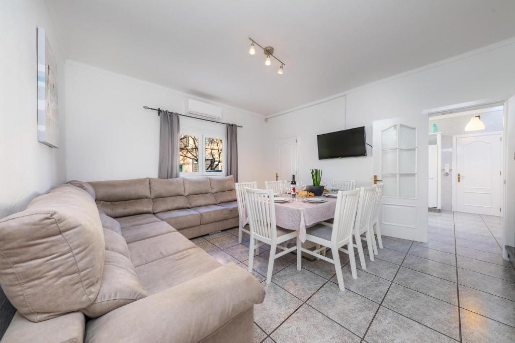 Dining area in the holiday home