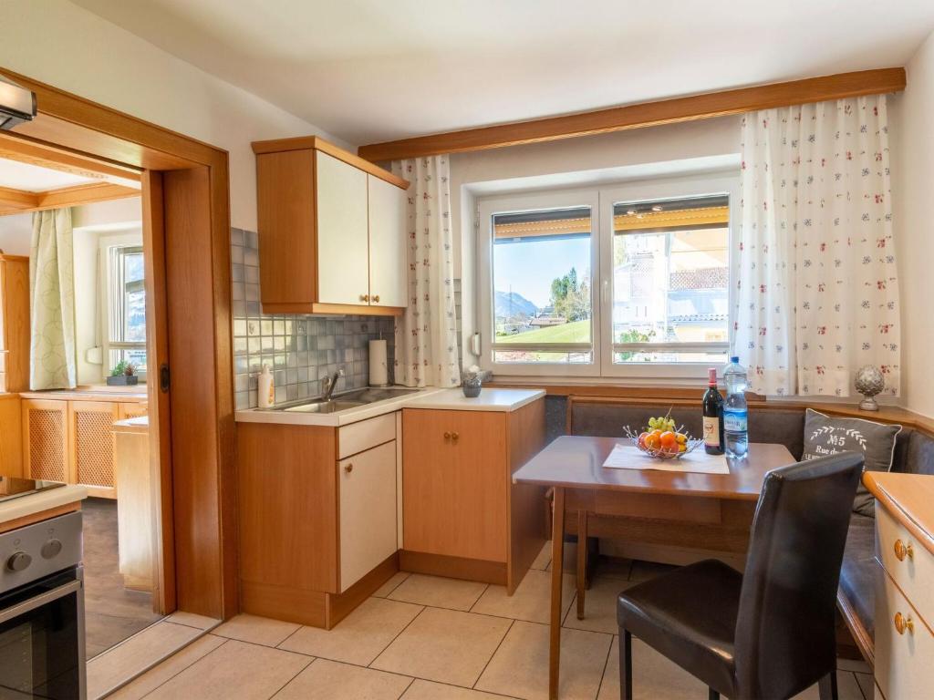 Kuchyň nebo kuchyňský kout v ubytování Apartment in Stuhlfelden near Ski Lift