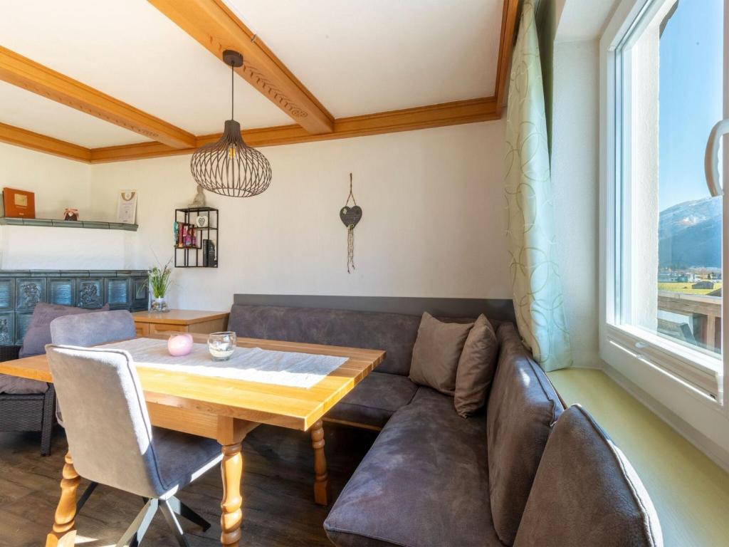 Posezení v ubytování Apartment in Stuhlfelden near Ski Lift