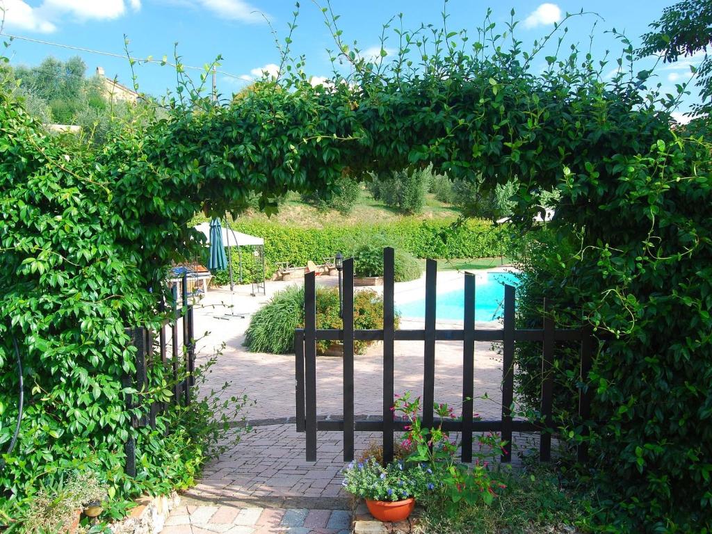 Bazén v ubytování Holiday Home in Fucecchio with Pool nebo v jeho okolí