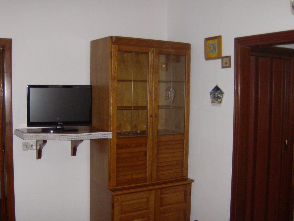 TV a/nebo společenská místnost v ubytování Holiday Home in Fucecchio with Pool