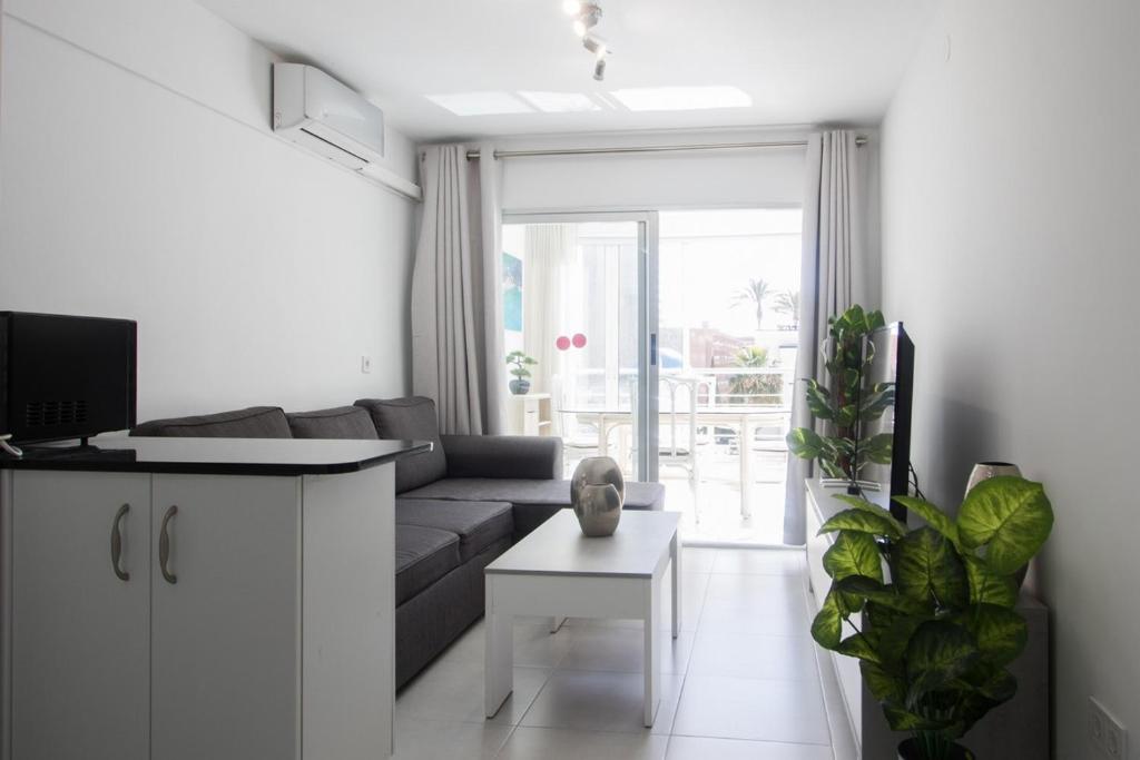 Zdjęcie z galerii obiektu Apartment near beach - Niza 2B w mieście Benidorm