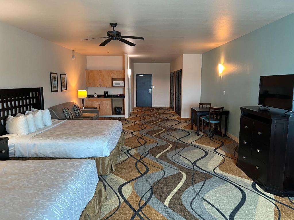 Sunchase Inn & Suites - King Suite Avec Deux Lits Royaux Et Canapé-lit