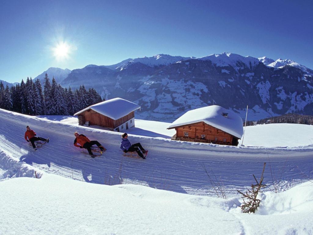 Apartment in Aschau im Zillertal near Ski Area v zime