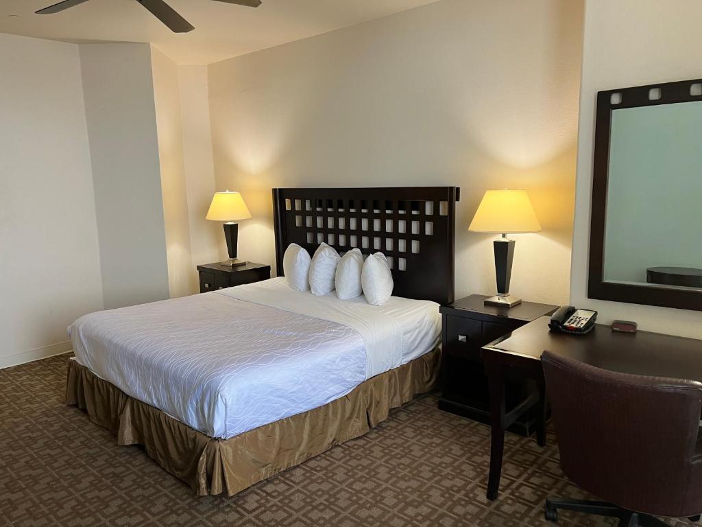 Sunchase Inn & Suites - Salle De Roi