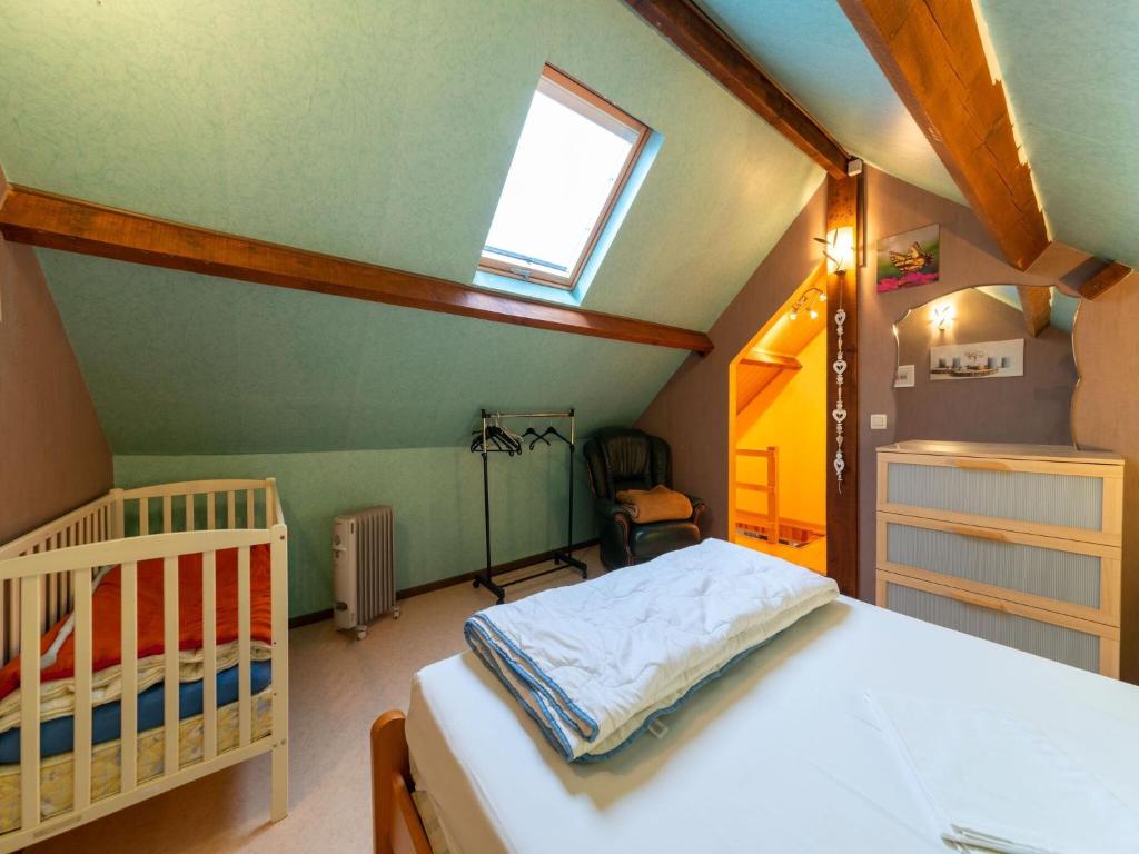 Postel nebo postele na pokoji v ubytování Holiday Home in Ardennes near La Roche Castle