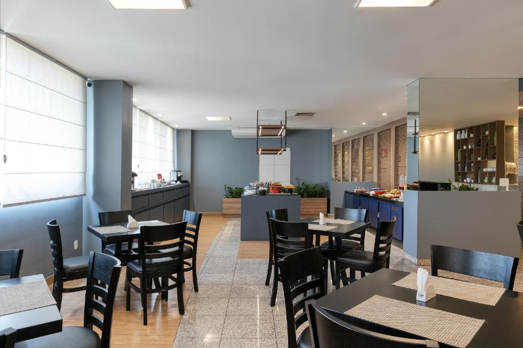 Uma área de estar em Mercure Belo Horizonte Savassi