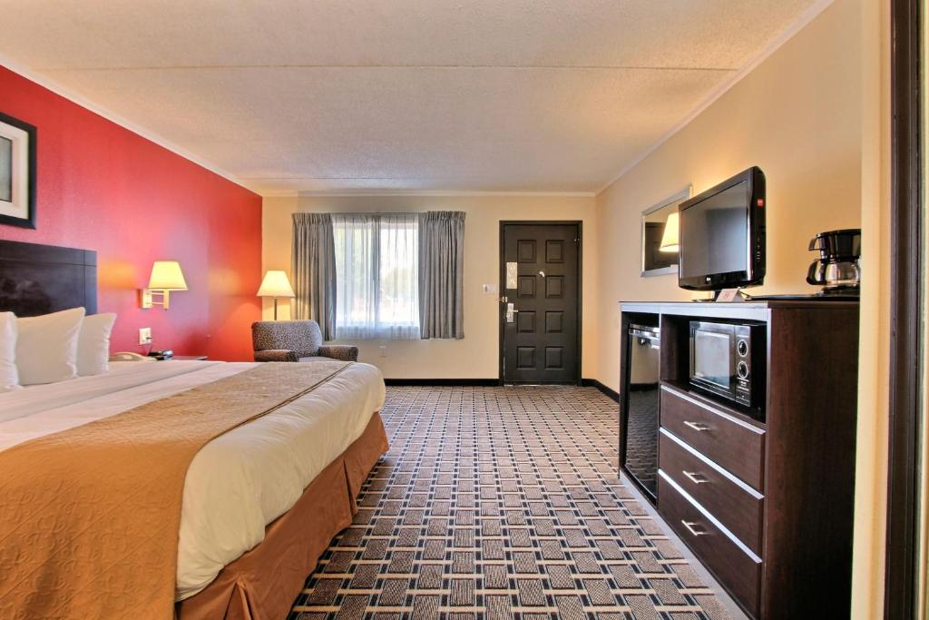 Quality Inn & Suites Millville - 特大号床间 - 禁烟