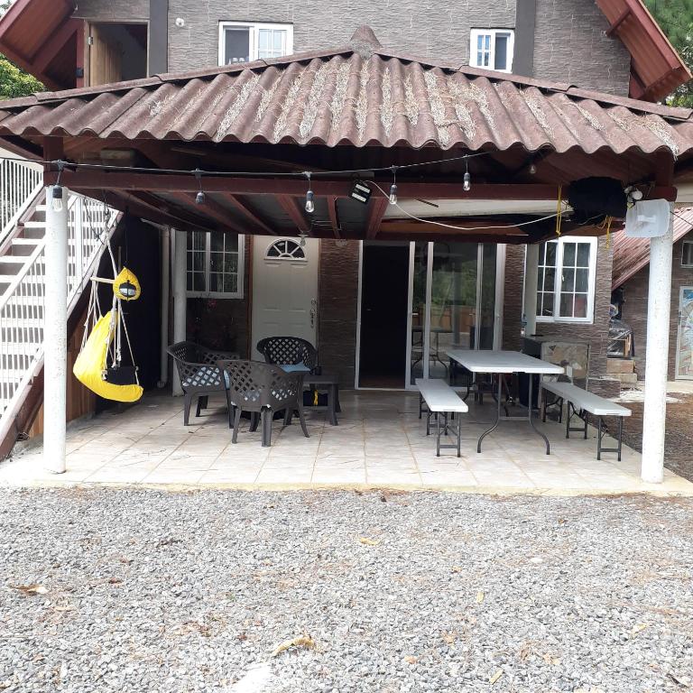 Cabañas en Los Altos de cerro Azul Panamá Cascadas RIos Naturaleza viva - Chalet