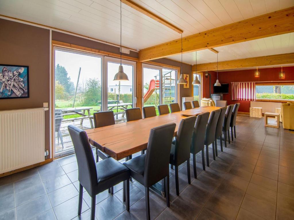 Fotografie z fotogalerie ubytování Holiday Home High Fens near Ski Lift v destinaci Ovifat