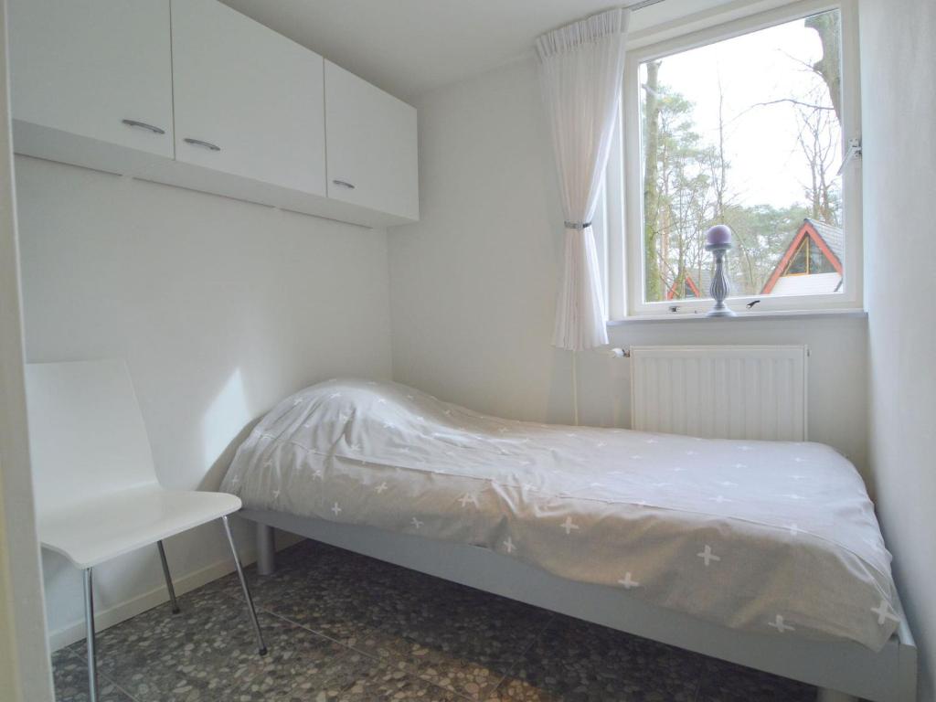 Postel nebo postele na pokoji v ubytování Scenic Holiday Home with Terrace