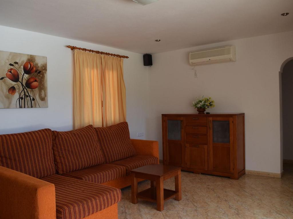 Cozy Villa in Sant Josep de sa Talaia with Private Pool, Sant ...