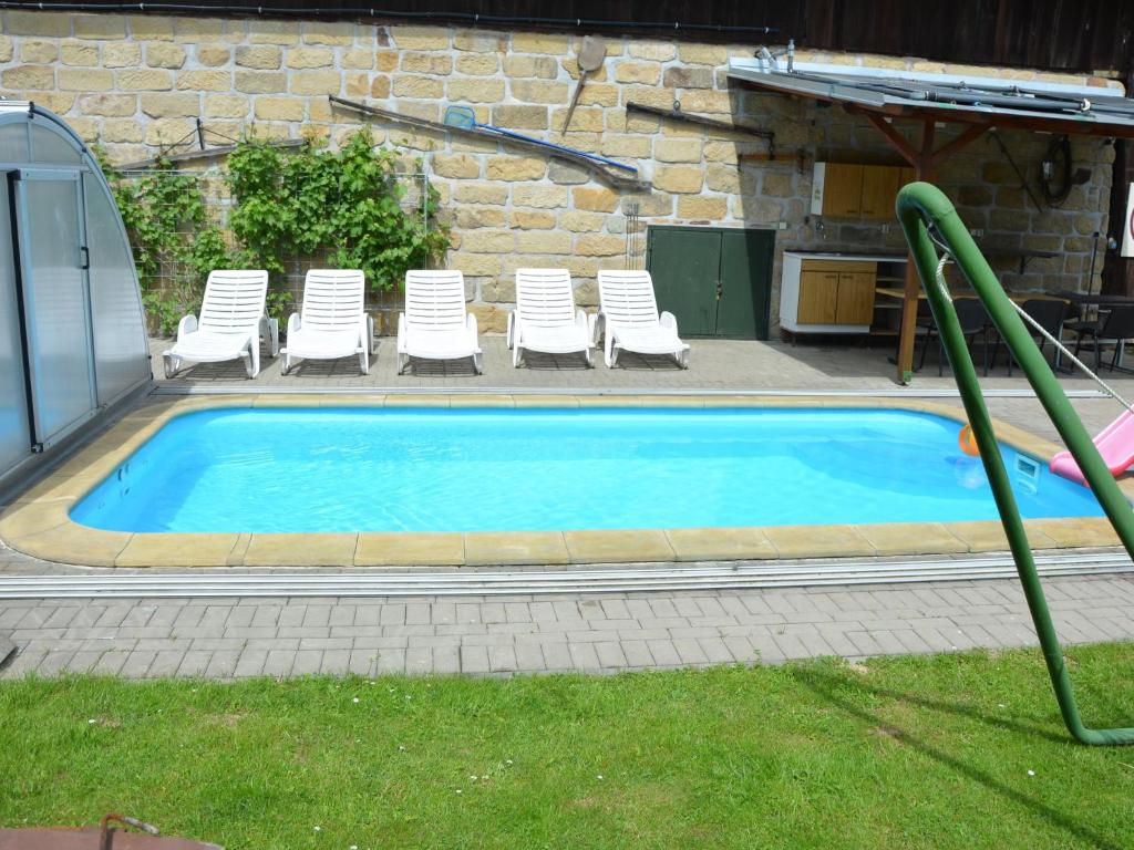Bazén v ubytování Villa in Zelenecká Lhota with Private Pool nebo v jeho okolí