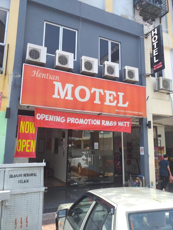 Bangunan di mana terletaknya hotel