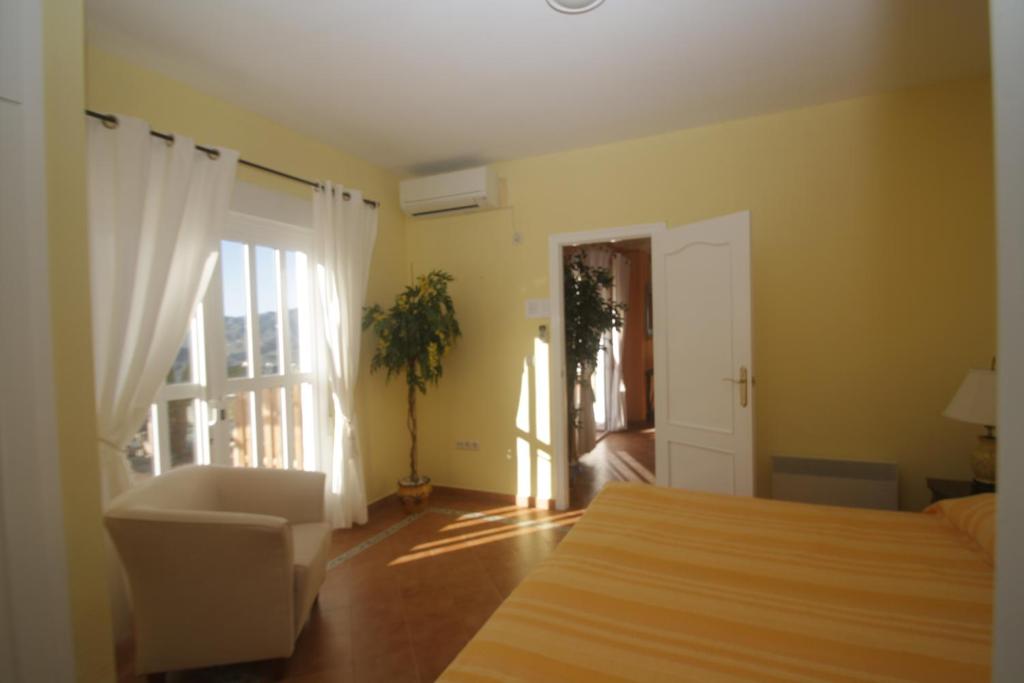 Fotografie z fotogalerie ubytování Villa Rosada - luxurious 3-bedroom villa with garden and pool v destinaci Cantoria