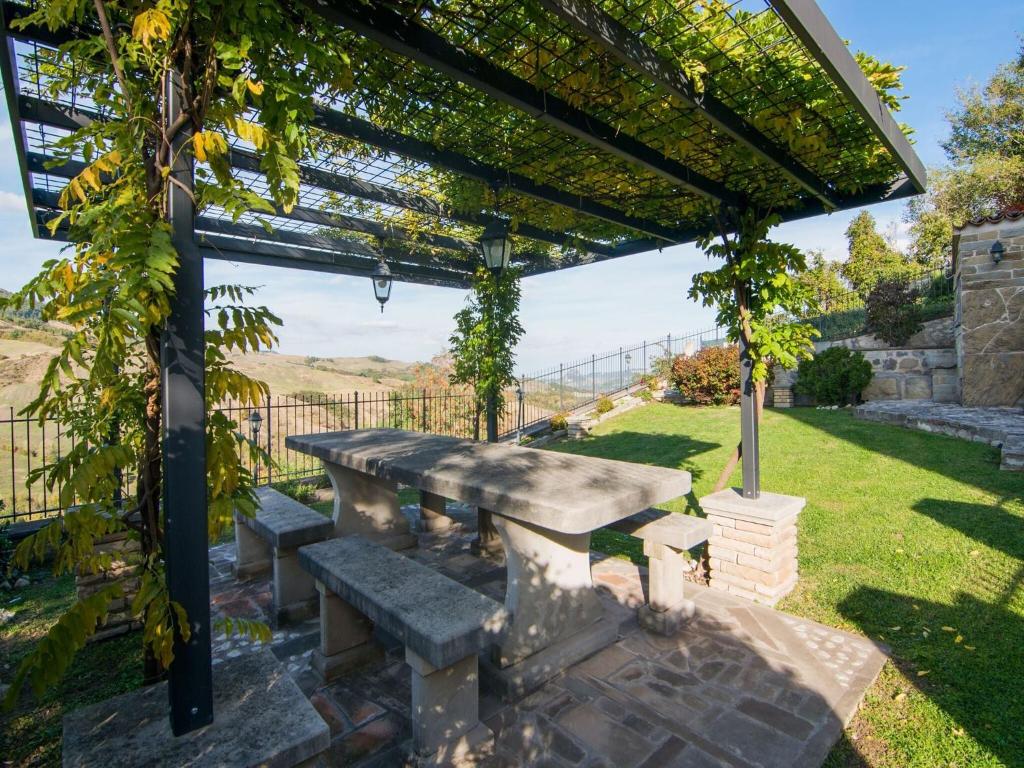 A garden outside Apartment in Petrella Guidi with Medieval Charm