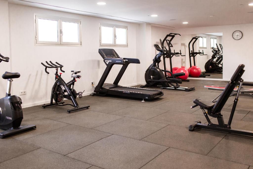 Fitness centrum a/nebo fitness zařízení v ubytování Gran Sagitario