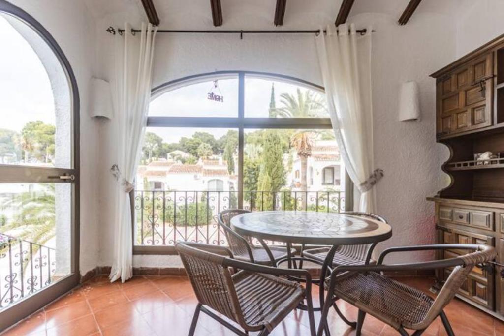 Balkón alebo terasa v ubytovaní Cala Blanca Javea/Residence, beach, pool, tenis A/C