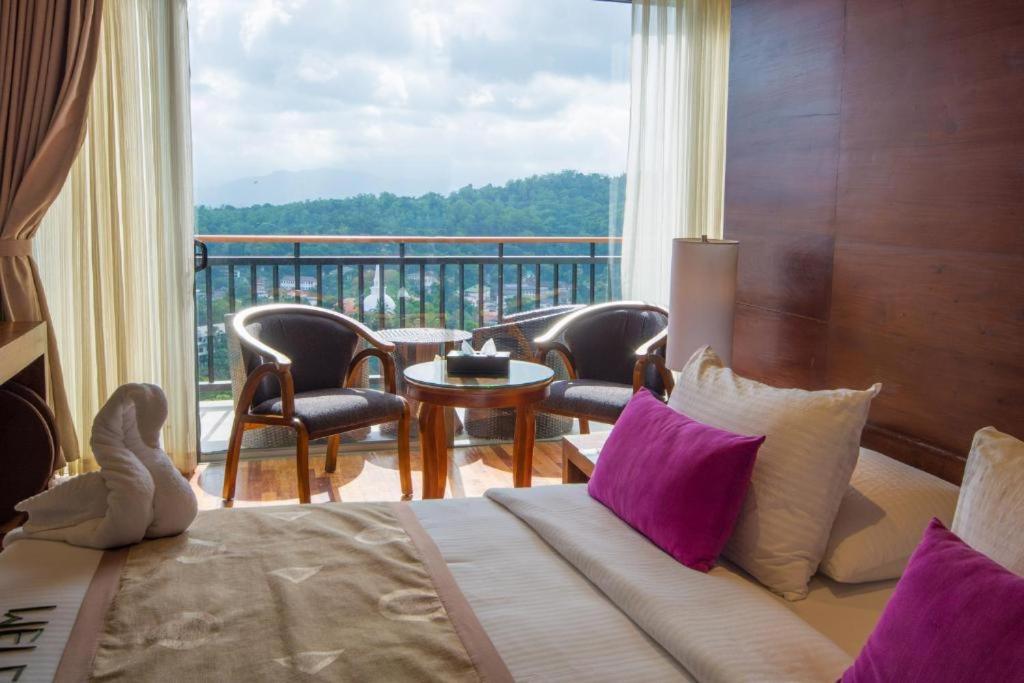 Balkón nebo terasa v ubytování Swiss Residence Kandy