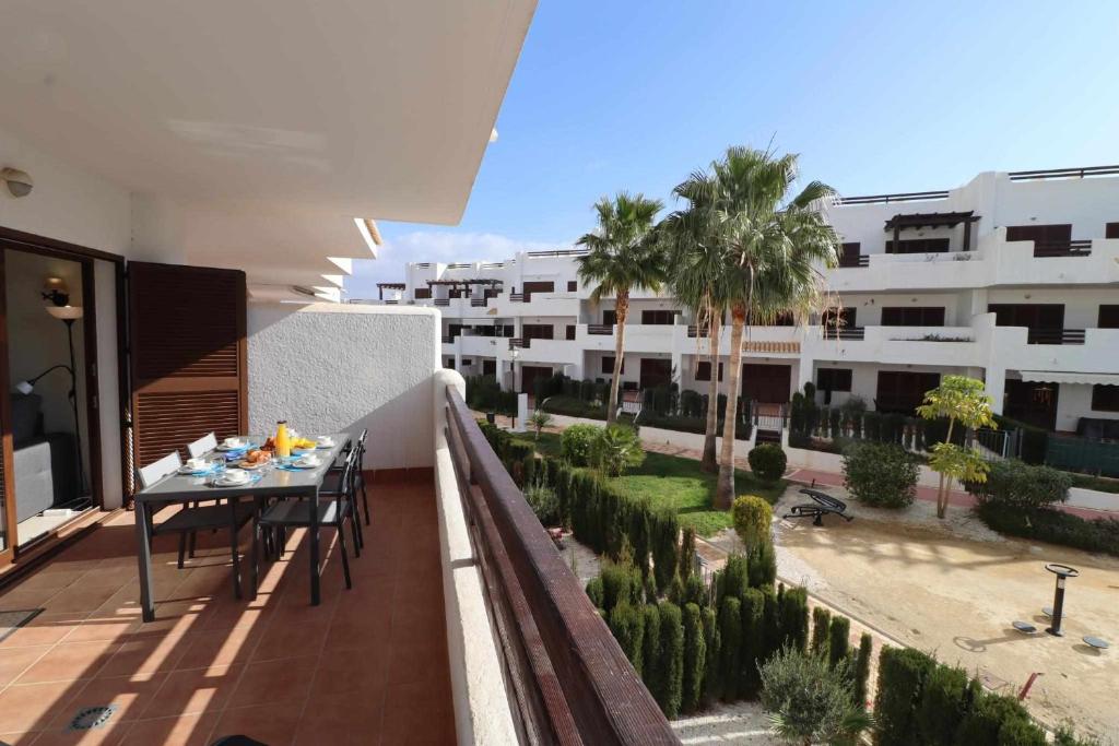 Zdjęcie z galerii obiektu Casa Azucena apartamento cerca de la playa con piscina comunitaria w mieście San Juan de los Terreros