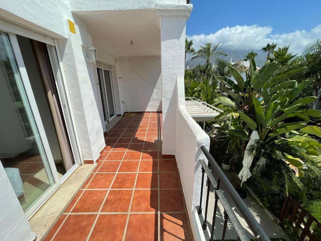 Apartamentos Naranjos del Sol Marbella, Marbella ...