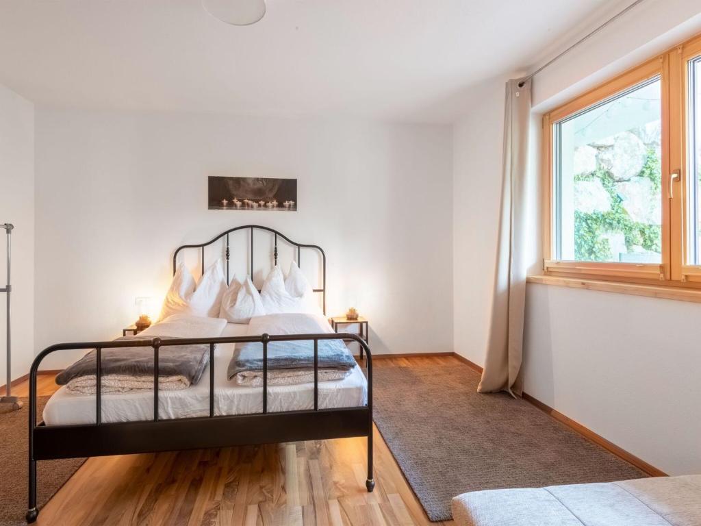 Posteľ alebo postele v izbe v ubytovaní Apartment in Tyrol near Ski Lift