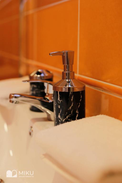Miku Apartment - Perfect 1Bedroom At Komuna e Parisit - Imazhi 7