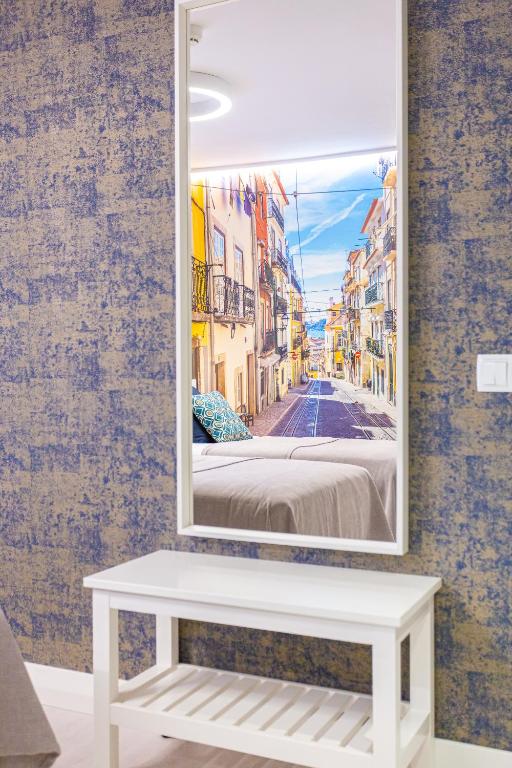 Fly Rooms Madrid Airport - 4