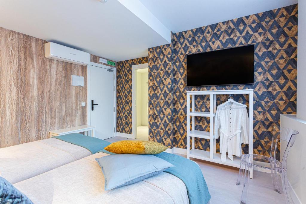 Fly Rooms Madrid Airport - 15