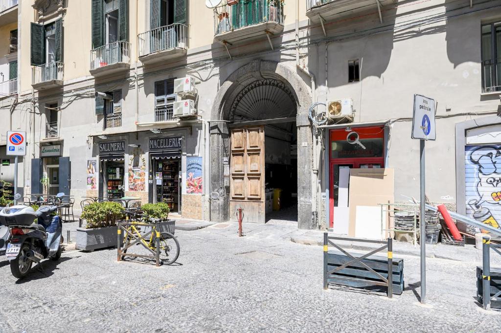 Piazza Portanova apartments