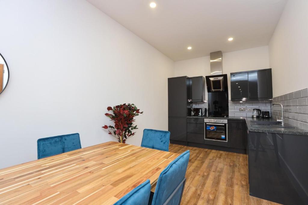 Concert Square Apartments By Happy Days - Deluxe Apartment