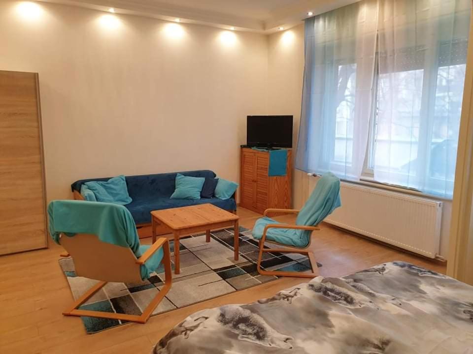 Lara apartman 1024 Budapest, 29 Lövőház utca Fsz. 1. kép - 1
