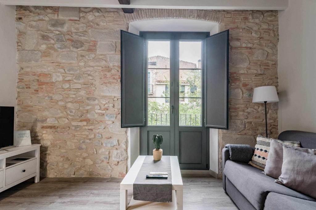 Posedenie v ubytovaní Bonaventura 4 Restored Apartment in Heart of City