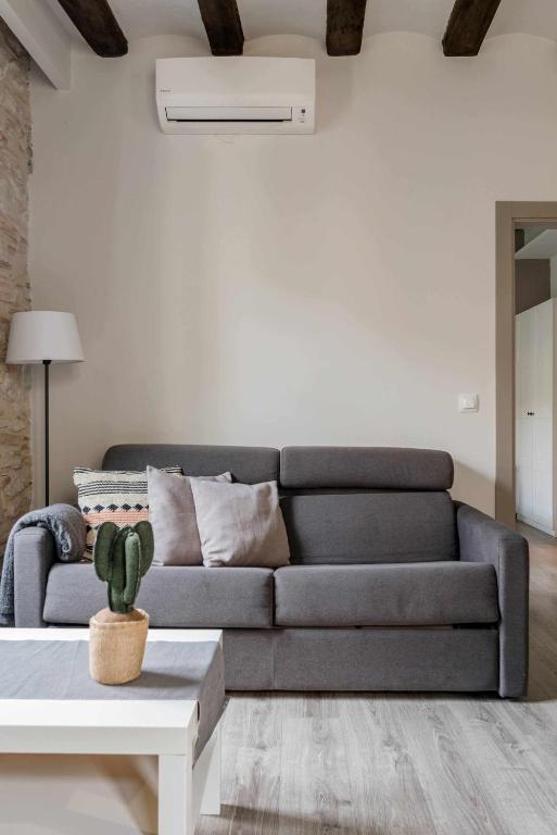 Posedenie v ubytovaní Bonaventura 4 Restored Apartment in Heart of City