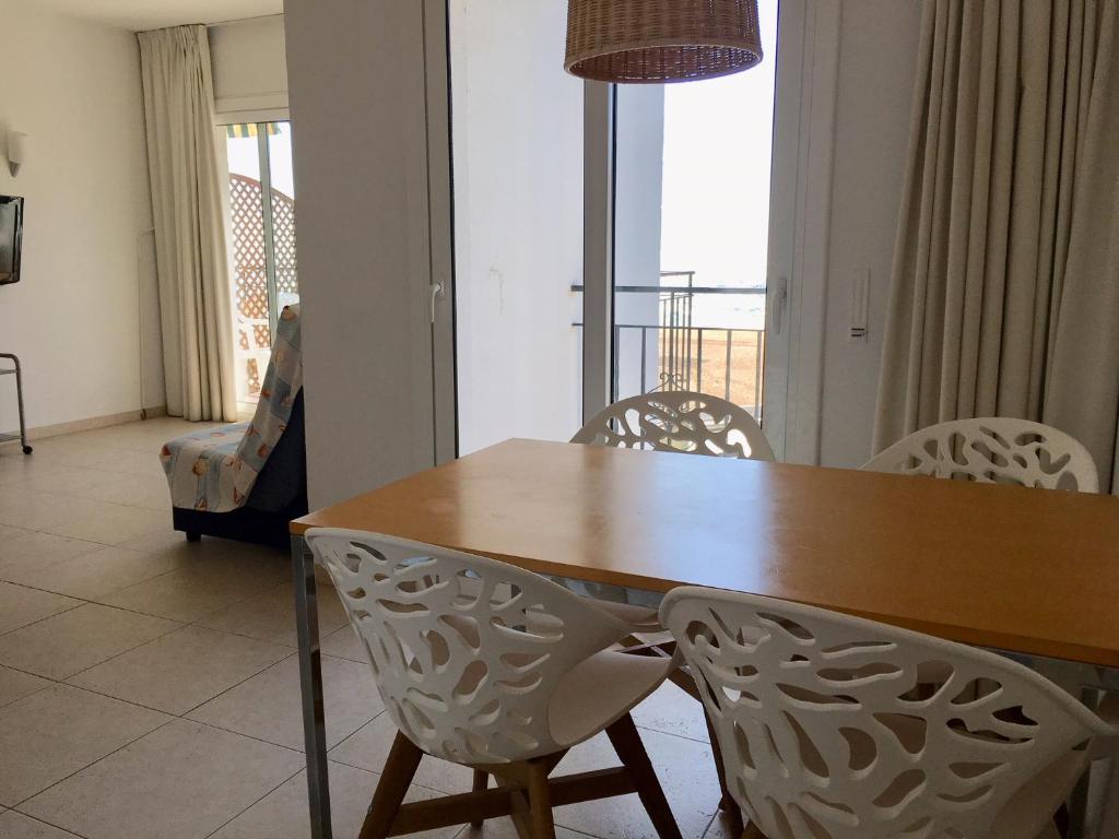 Fotografie z fotogalerie ubytování Apartaments Les Roques v destinaci Platja  d'Aro