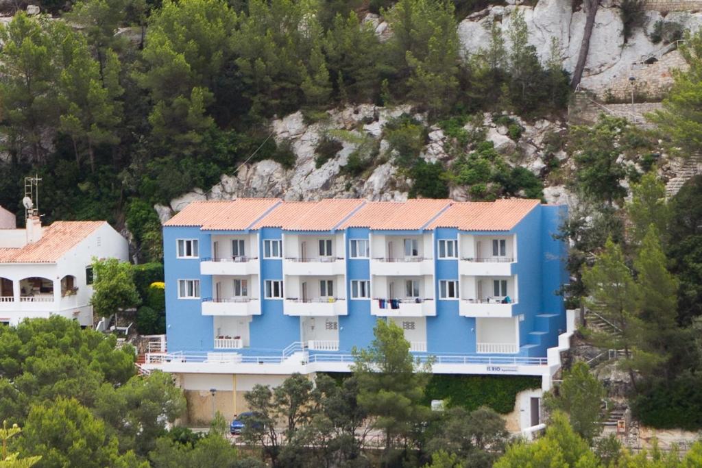 The building in which Az apartmant is located