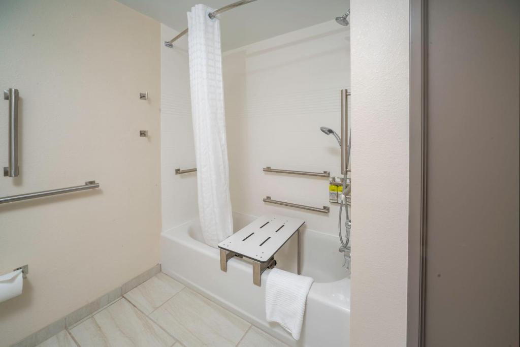 Candlewood Suites Charleston – Mt. Pleasant by IHG photo